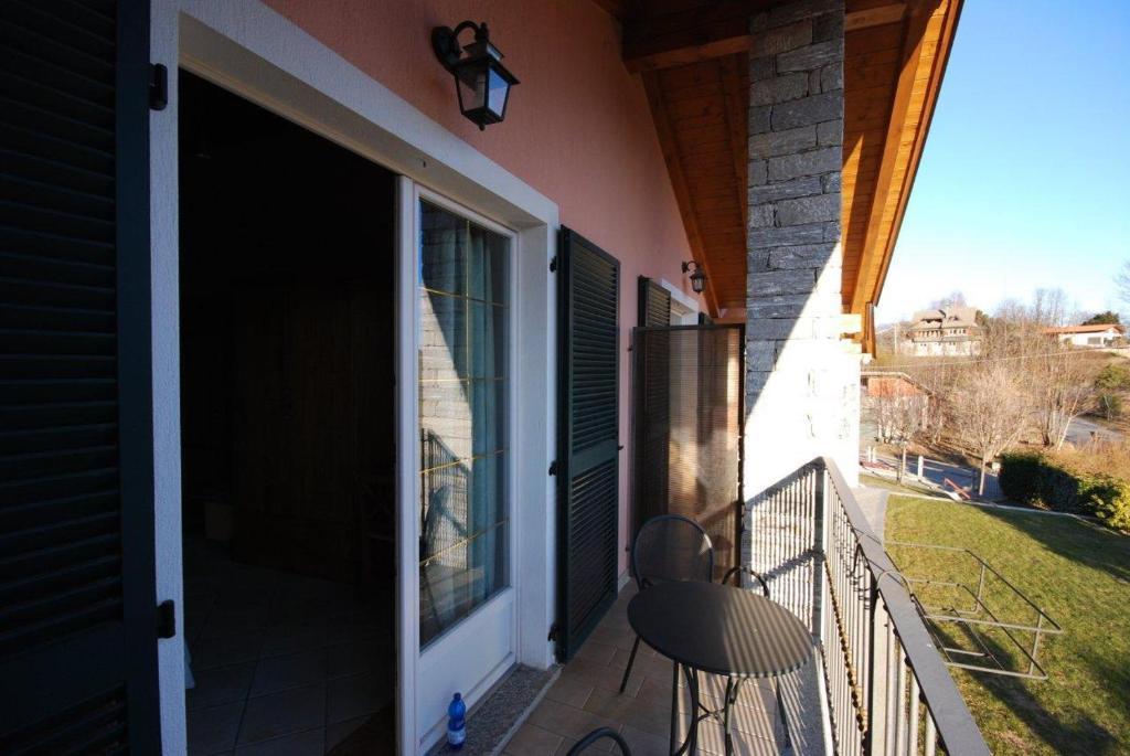 Garni Viggiona Hotel Trarego Exterior photo